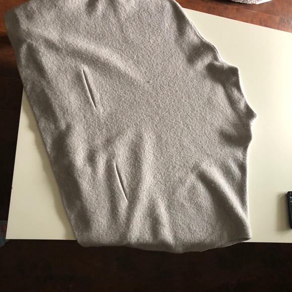 Wilfred XXS light grey wool poncho - Picture 5 of 5